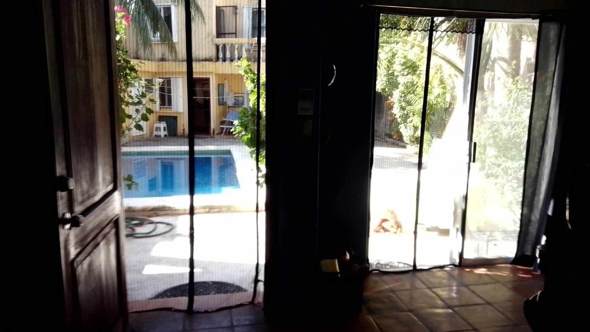 Book A And Have Access To A Whole House & Private Pool Homestay *